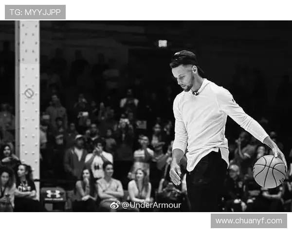 库里首次在比赛中穿李宁鞋标志着他与UA的正式告别